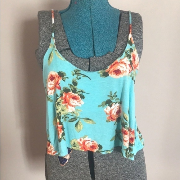 Nollie Tops - Adorable Floral Crop Tank